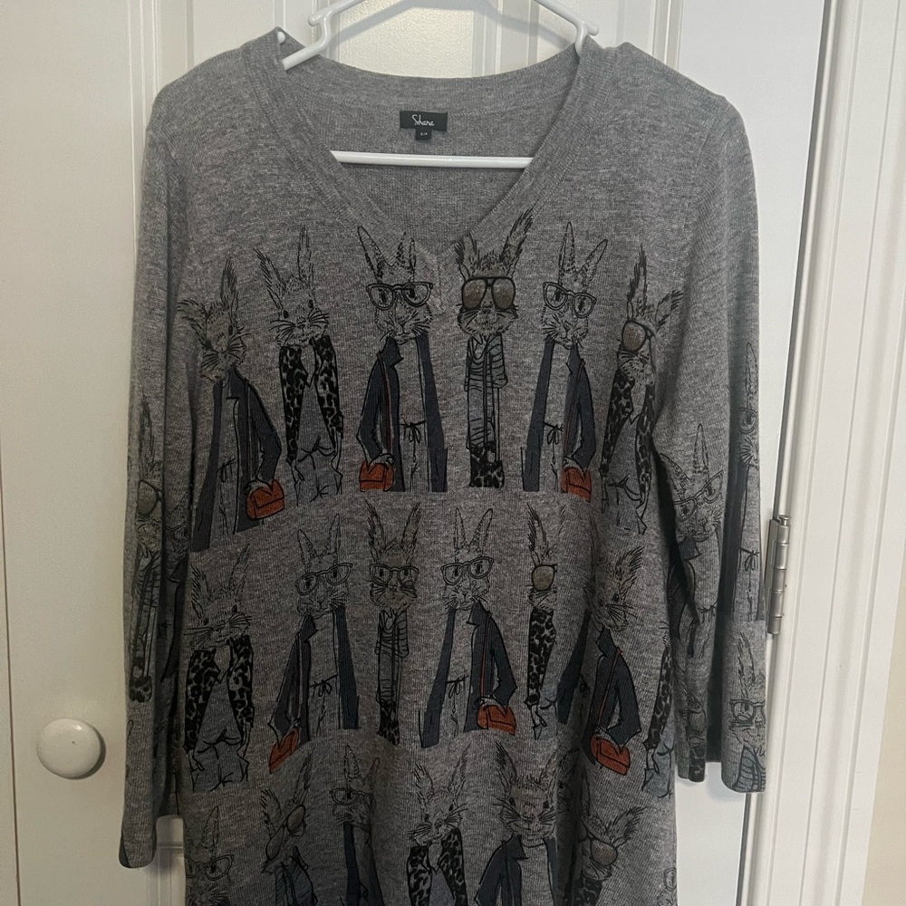 Gray Graphic Long Sleeve Top